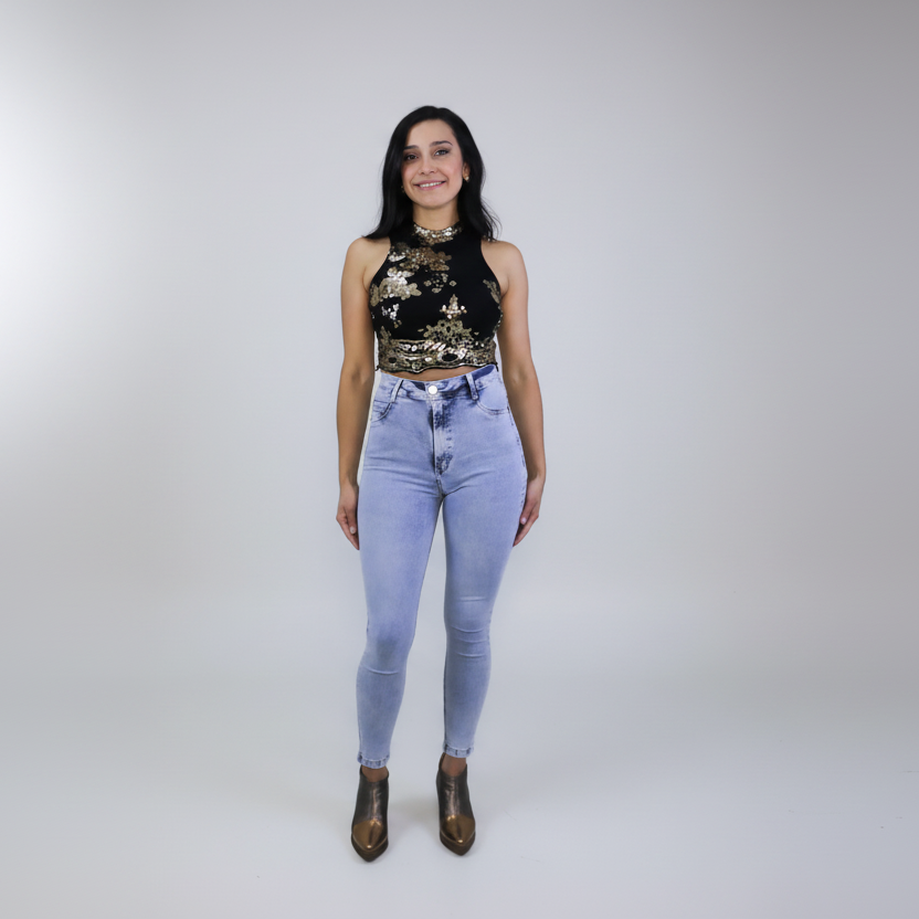 Jeans pitillo full body fondo estudio