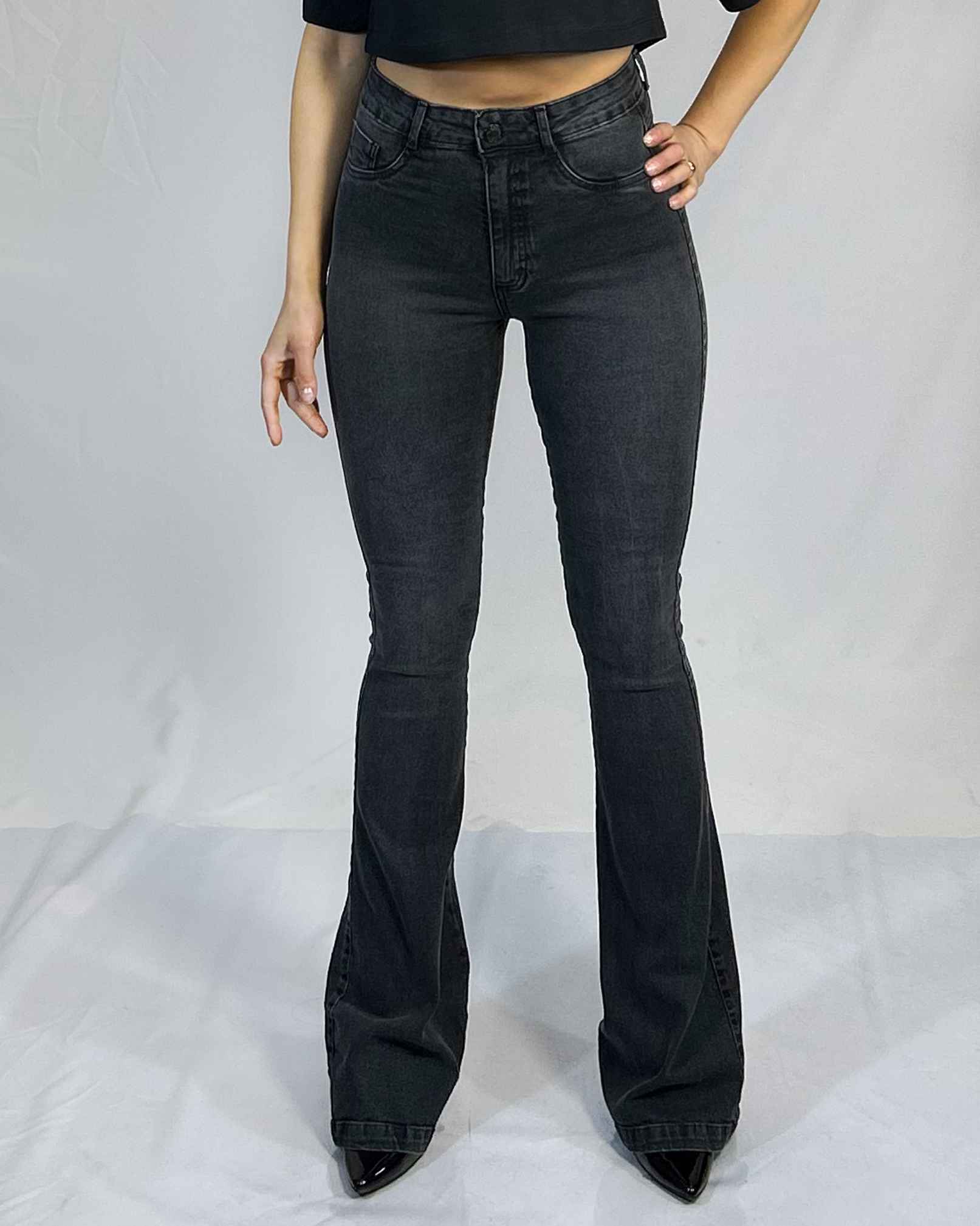 Jeans Flare Negro Desgastado Mujer Tiro Alto - Push Up Chile