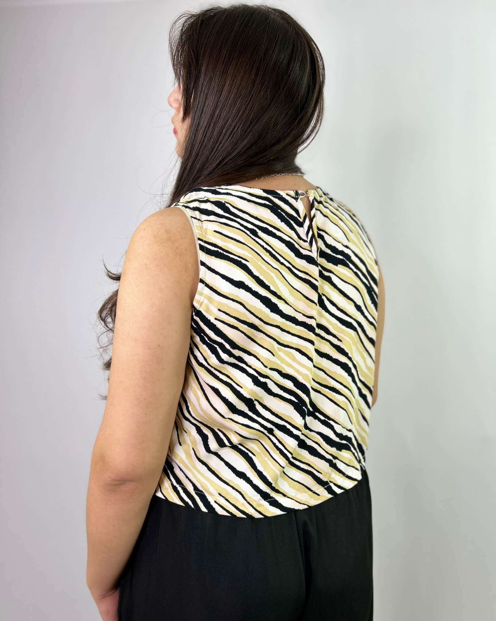 Polera sin Mangas Animal Print Mujer Talla 48 - Plus Size Chile
