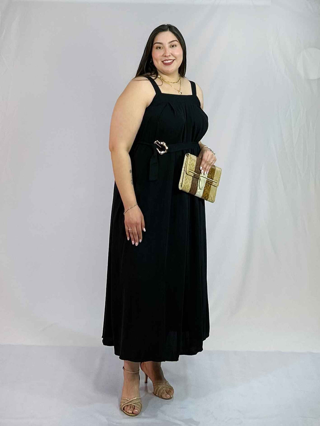 Vestido Largo Negro con Cinto Mujer Talla Grande - Elegante Plus Size Chile